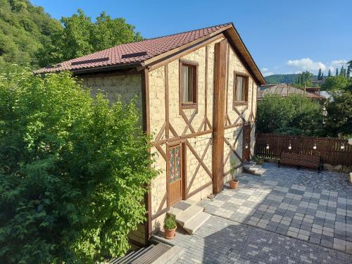 Φωτογραφία από το άλμπουμ του VAN Guesthouse σε Dilijan