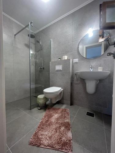 Bilik mandi di Casa Dani&Moni