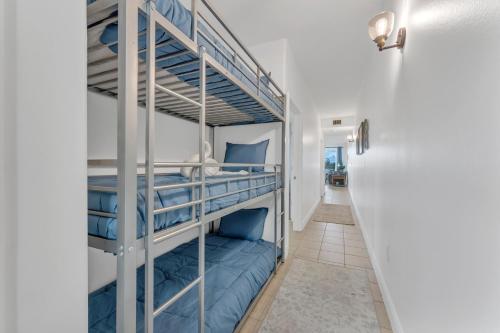 2BR condo minutes to Disney Springs photo 16