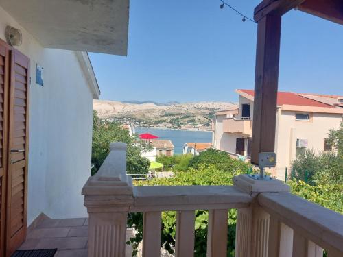 Studio Apartment Iva - 50 m from the sea-balcony