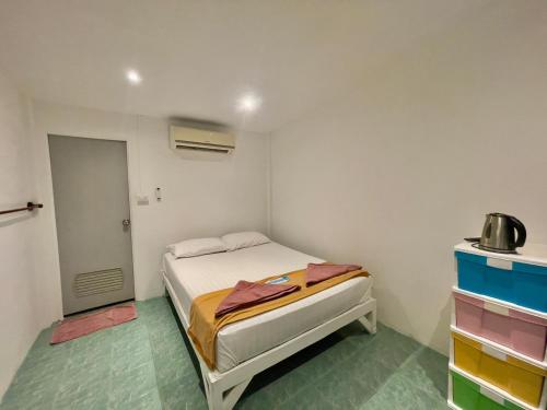 Gallery image of Naiharn On The Rock Resort Phuket in Nai Harn Beach
