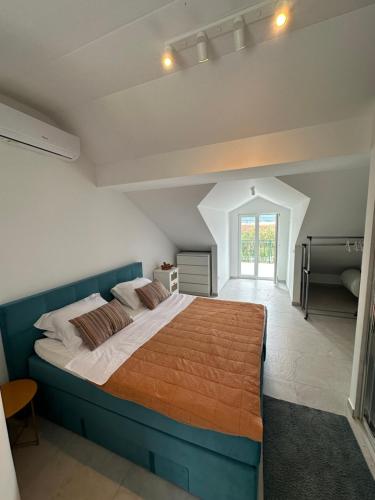 DUPLEX 88 Apartment