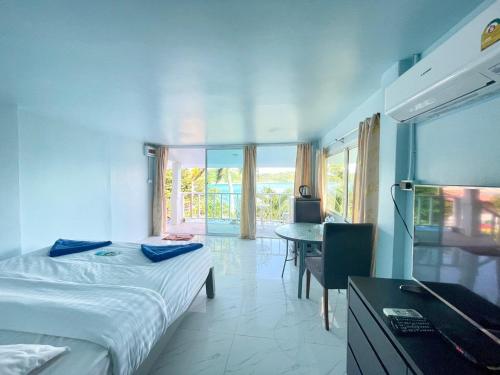 Gallery image of Naiharn On The Rock Resort Phuket in Nai Harn Beach