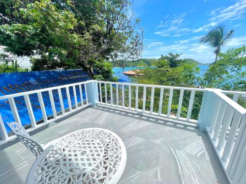Gallery image of Naiharn On The Rock Resort Phuket in Nai Harn Beach