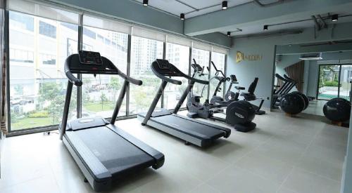 Fitness center at/o fitness facilities sa HHomes - Serene 1 Bedroom Nice view & Pool GYM BBQ at Masteri Thao Dien District 2