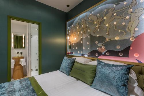 Hotel Les Bulles De Paris Image