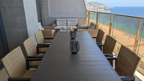 SUNSET CLIFFS stylish apartment photo 27