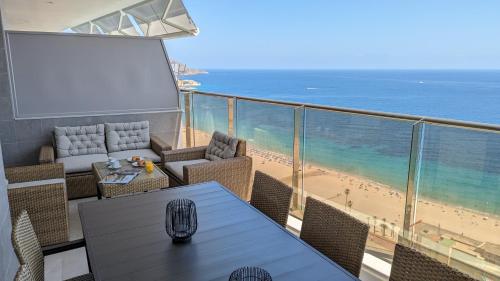 SUNSET CLIFFS stylish apartment photo 24