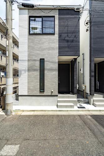 SKYTREE HOUSE