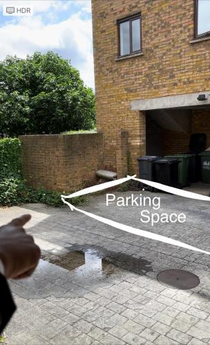 Amazing Location - City of London- 2 Bedroom Stunning Canal View House With Private Garden,Parking & Balcony photo 75