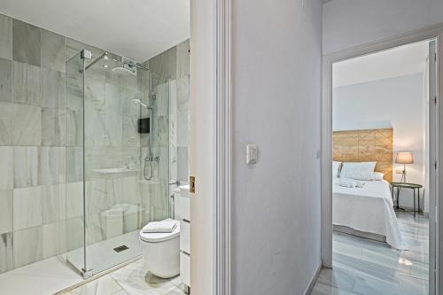 Cozy Cathedral Apartment in Málaga