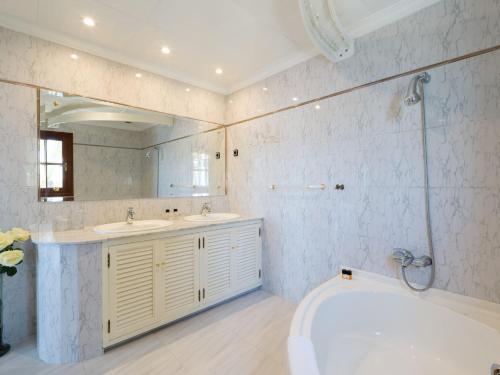 Sonnenland Hill Villas