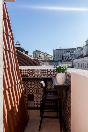FLH Praça Comércio Stylish Apartment with Balcony