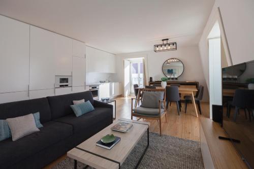 FLH Praça Comércio Stylish Apartment with Balcony