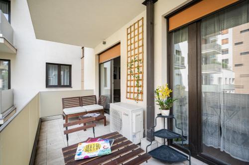 Russet Lodge Apartment 1082 Budapest, 5 Corvin sétány kép - 3