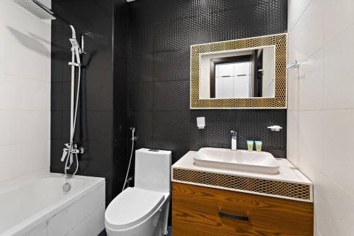 Koupelna v ubytování Modern 2BR Oasis in Business Bay