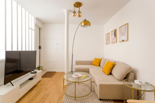 1 BDR Bourse -Opera with AC
