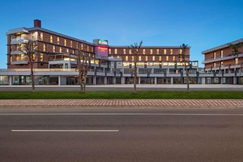 Ramada Plaza By Wyndham Batman – Photos 2