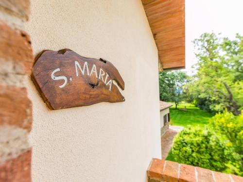 a sign that says s market on the side of a building at Apartment Santa Marta by Interhome in Cinigiano