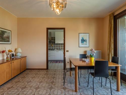 Η κουζίνα ή μικρή κουζίνα στο Apartment Gaggetto by Interhome