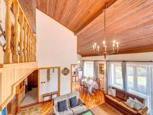 Posezení v ubytování Holiday Home Bierna by Interhome