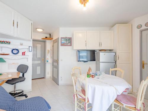 Apartment Les Rives Latines-1 by Interhome