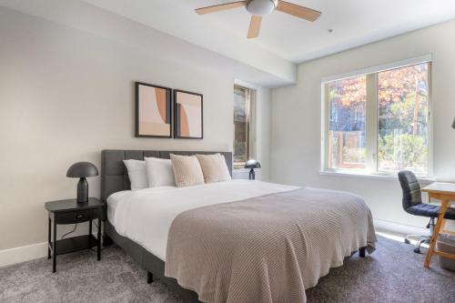 Postel nebo postele na pokoji v ubytování Mountain View 2br w gym spa nr tech companies SFO-1429