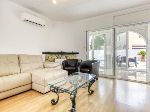 Holiday Home Luna by Interhome