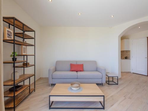 Apartment Les Dauphins-2 by Interhome