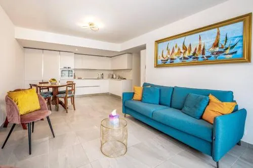 Juan Les Pins Two Bed Apt Beach Access photo 1