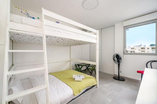Juan Les Pins Two Bed Apt Beach Access photo 12