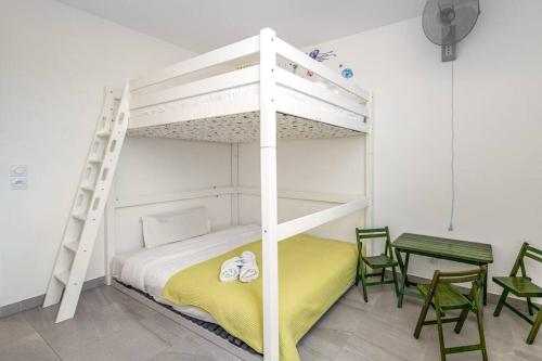 Juan Les Pins Two Bed Apt Beach Access photo 14
