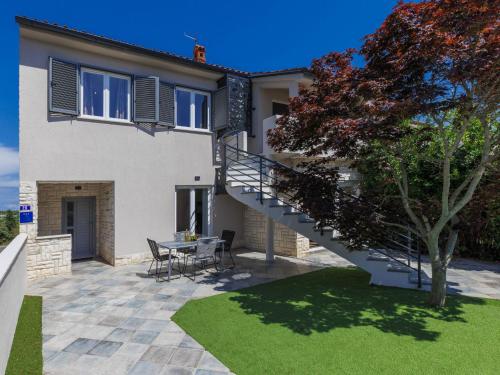Holiday Home Enka by Interhome