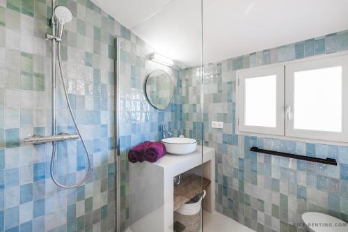 Nice Renting - NEUVE - Luxury Triplex Old Town Massena Garibaldi - 4 BedRoom - AC