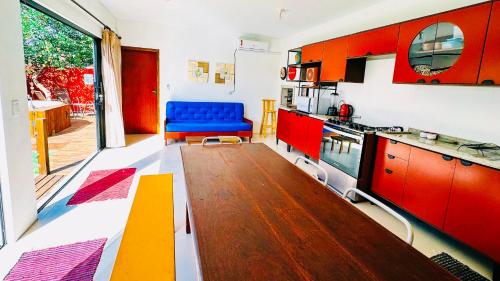 Η κουζίνα ή μικρή κουζίνα στο Sheeps Family - Loft, Casa e Apartamento para Temporada - Praia do Rosa