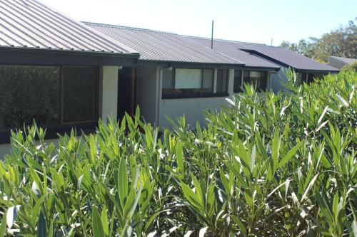 Taman di luar Wine Country Villas