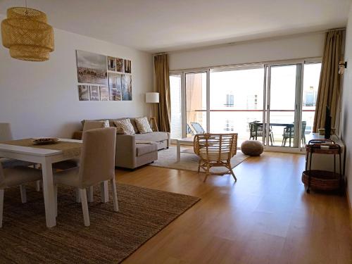 Modern Marina Apartment