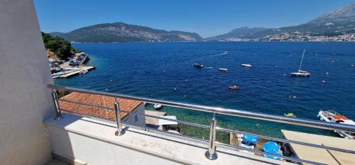 Gallery image of Villa del mare in Herceg-Novi