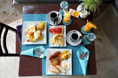 Đồ ăn tại/gần resort