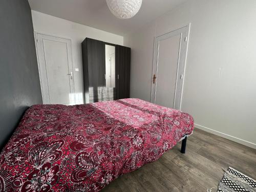 Photo de la galerie de l'établissement Superbe appartement centre-ville du Mans, au Mans