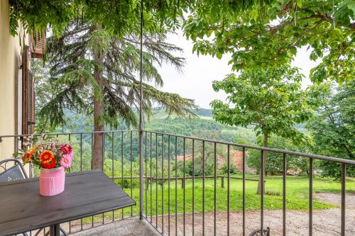 Agriturismo Cantine Bevione - Family Apartmentsにあるバルコニーまたはテラス