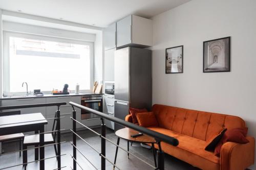 Spacious and comfortable apartment in Paris 17th