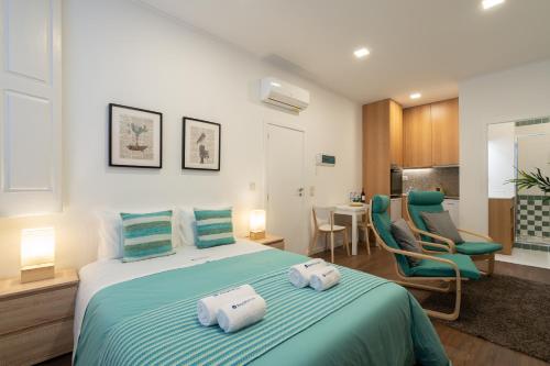Host Wise - Modern Studios with Terrace - Walk Everywhere