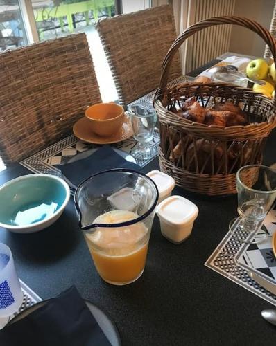 Makanan di atau berdekatan homestay