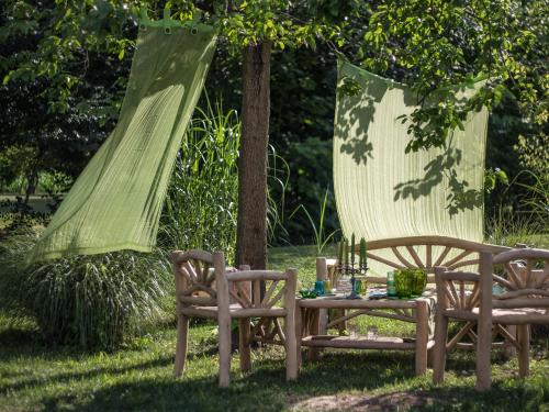 Jardín al aire libre en Glamping Canonici di San Marco