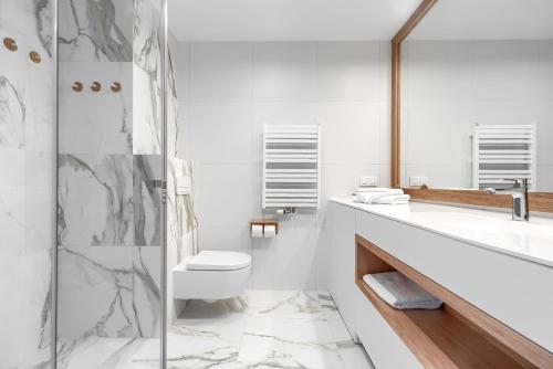 Ένα μπάνιο στο Apartamenty Marina z widokiem na morze