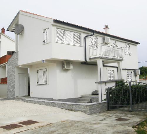Gallery image of Apartments Lana and Lili in Preko