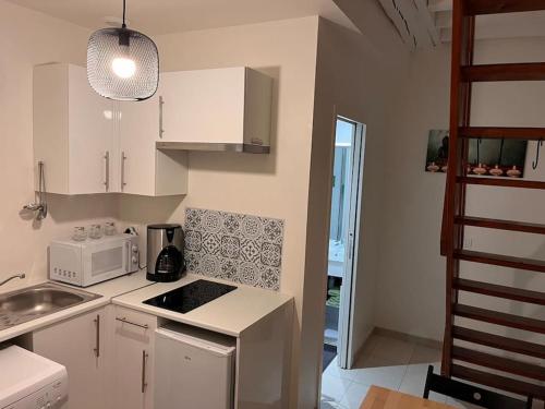 Studio duplex centre-ville au calme avec parking