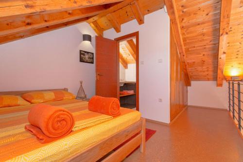Posteľ alebo postele v izbe v ubytovaní Holiday Home Rudina