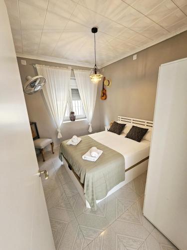 Cozynest ALICANTE - Apartment with Terrace